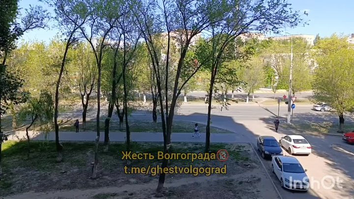 Похоже Владимир Путин прибыл в Волгоград. Вот такой кортеж. 😊 в Волжском, 29.04.2025 в 15:30