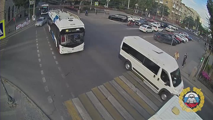 ДТП, ул.Порт-Саида – пр. Ленина, 17-52 час. в Волжском, 16.06.2025 в 20:00