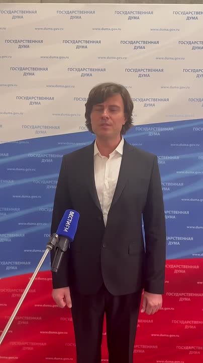 Любимец женщин, певец и шоумен Прохор Шаляпин предложил облегчить жизнь россиянам. Он считает, что работать должны робот... в Волжском, 25.08.2025 в 18:30