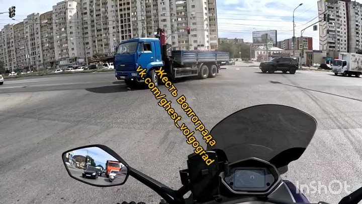ДТП вчерашнее на пересечении улиц Еременко и Менделеева. в Волжском, 11.09.2025 в 08:00