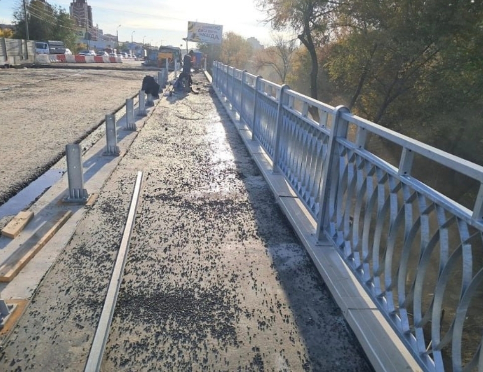 В Волгограде приступили к ремонту путепровода на улице Базисной в Волжском, 28.10.2025 в 11:00