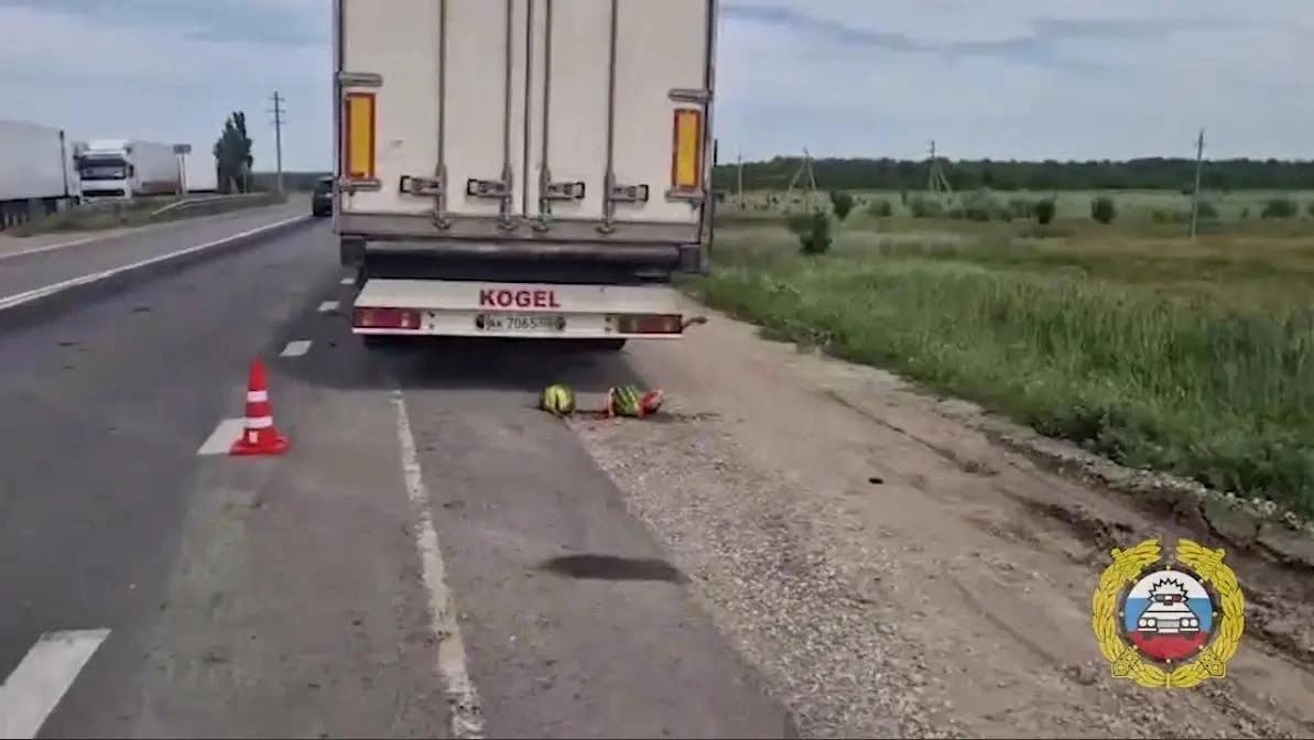 Дело о жестокой гибели водителя дагестанской фуры у придорожного кафе «Бузулук» направили в суд в Волжском, 30.10.2025 в 13:00