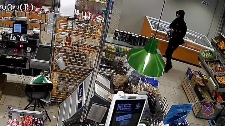 В Камышине полицейские задержали подозреваемого в разбое  в Волжском, 11.11.2025 в 19:00