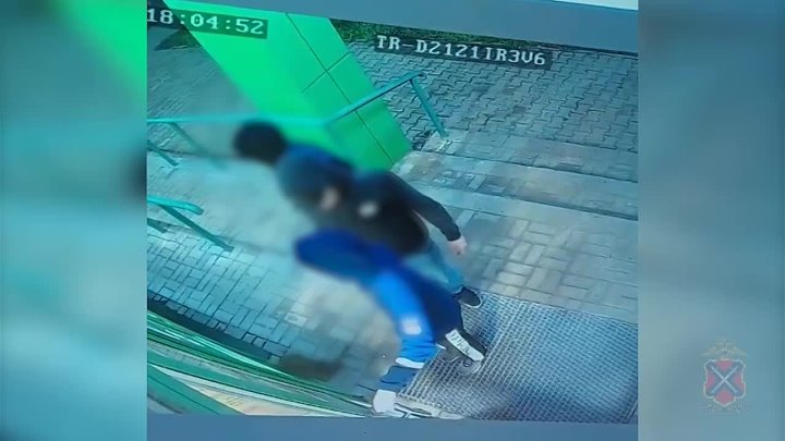 В Калачевском районе полицейские задержали троих подростков, подозреваемых в грабеже из сетевых магазинов, расположенных... в Волжском, 13.01.2026 в 20:00