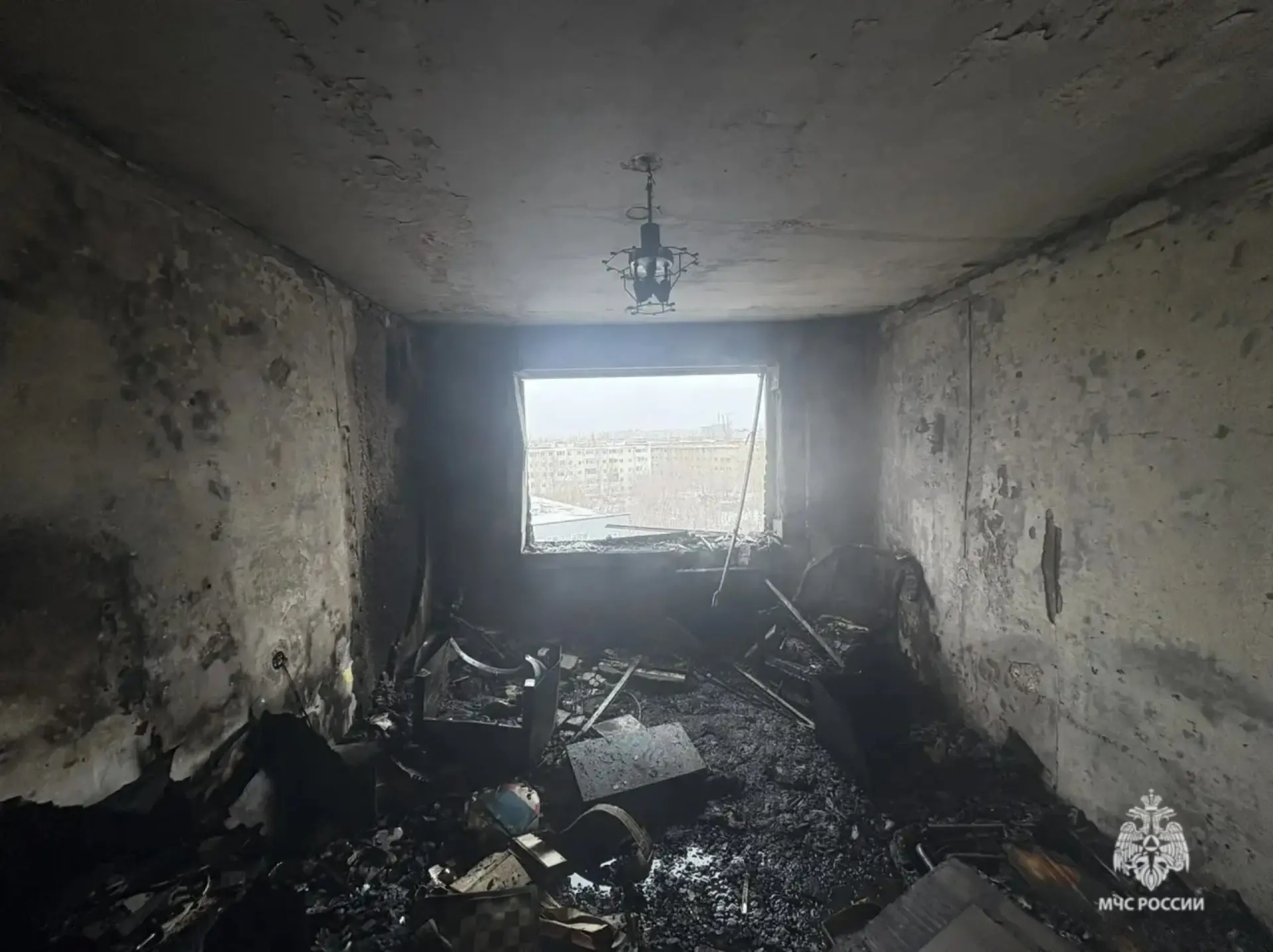 Прокуратура Волгоградской области проводит проверку по факту пожара в квартире дома 36 на улице Удмуртской в Красноармей... в Волжском, 17.01.2026 в 17:00