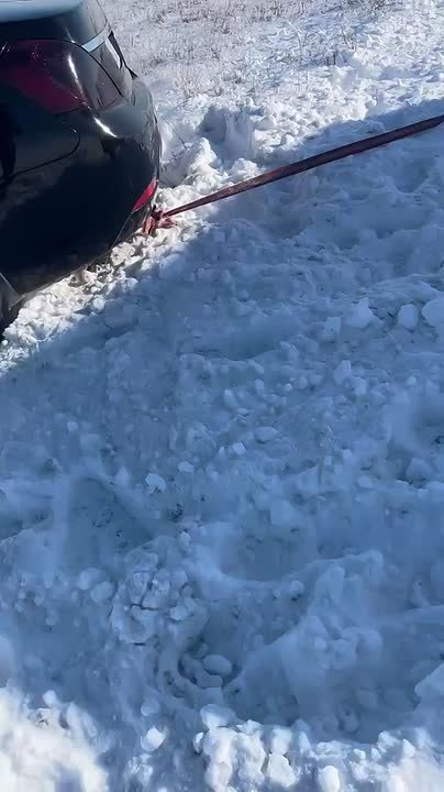 Нам пишут: Очень хочется поблагодарить автомобилистов! В воскресенье вылетел с трассы, Волгоград- Астрахань , ехал с Вол... в Волжском, 25.02.2026 в 07:00