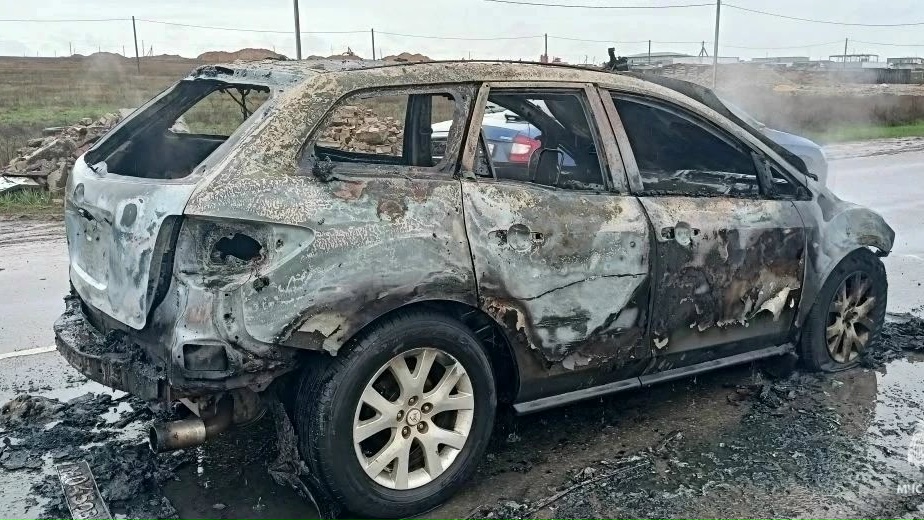 Волгоградские огнеборцы потушили автомобиль  в Волжском, 08.04.2026 в 13:30